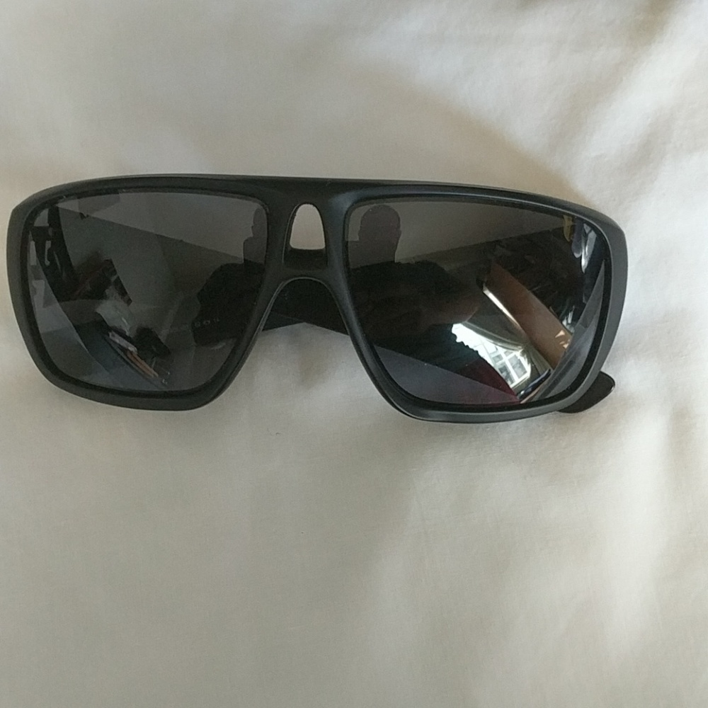 Oakley Dispatch 1 sunglasses